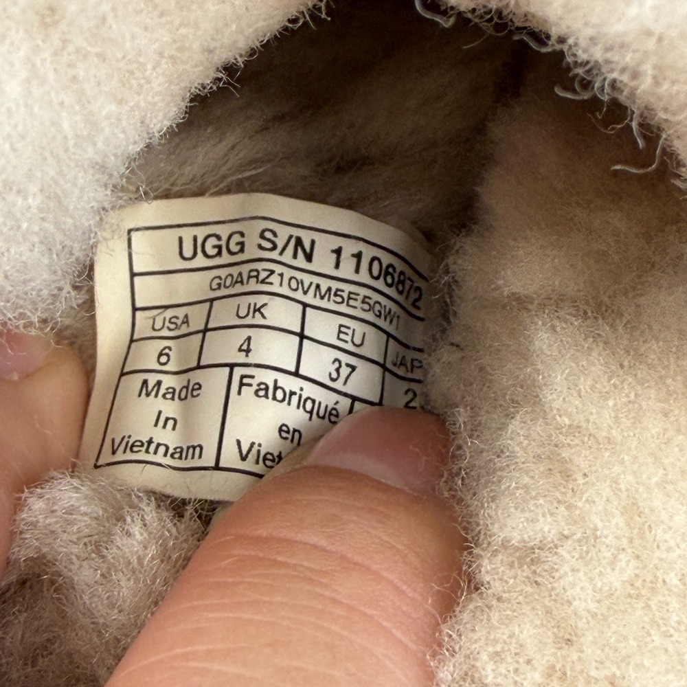 UGG Women Sheepskin Shearling Lined Slippers Slides Tan Size 6 EU 37 - Picture 10 of 11